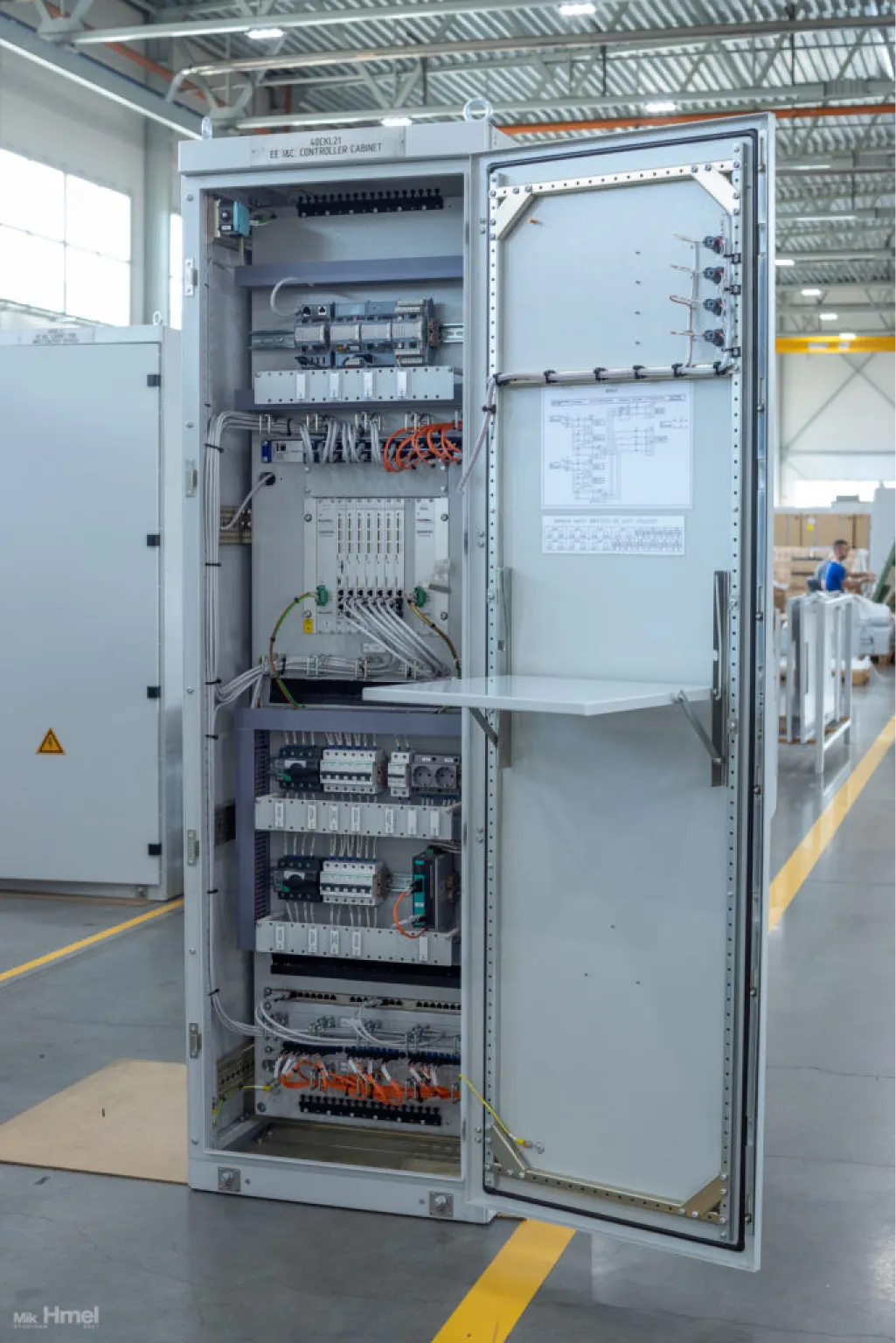 ШКАФЫ РЕЛЕЙНОЙ ЗАЩИТЫ И АВТОМАТИКИ (РЗА)